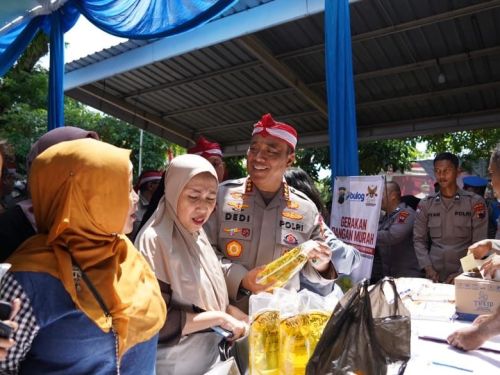 Alumni Akpol 90 Hadirkan Pasar Murah di Pedurungan, Warga Antusias Nikmati Harga Bersahabat