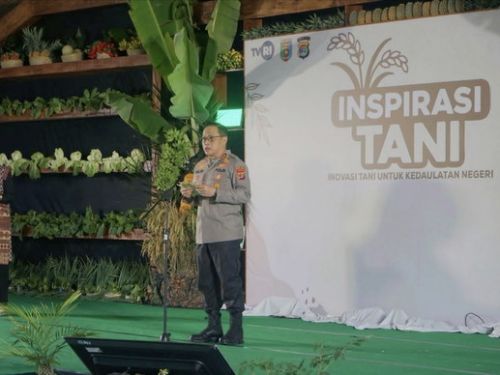 Kapolda Lampung Kick Off Penyaluran Beras SPHP 1 Desa / 1 Kelurahan 1 Ton Beras Serentak Di Provinsi Lampung