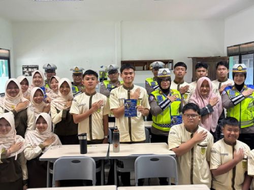 Operasi Keselamatan Krakatau 2026: Ditlantas Polda Lampung Sosialisasi Tertib Lalu Lintas Di Sekolah Al Kautsar