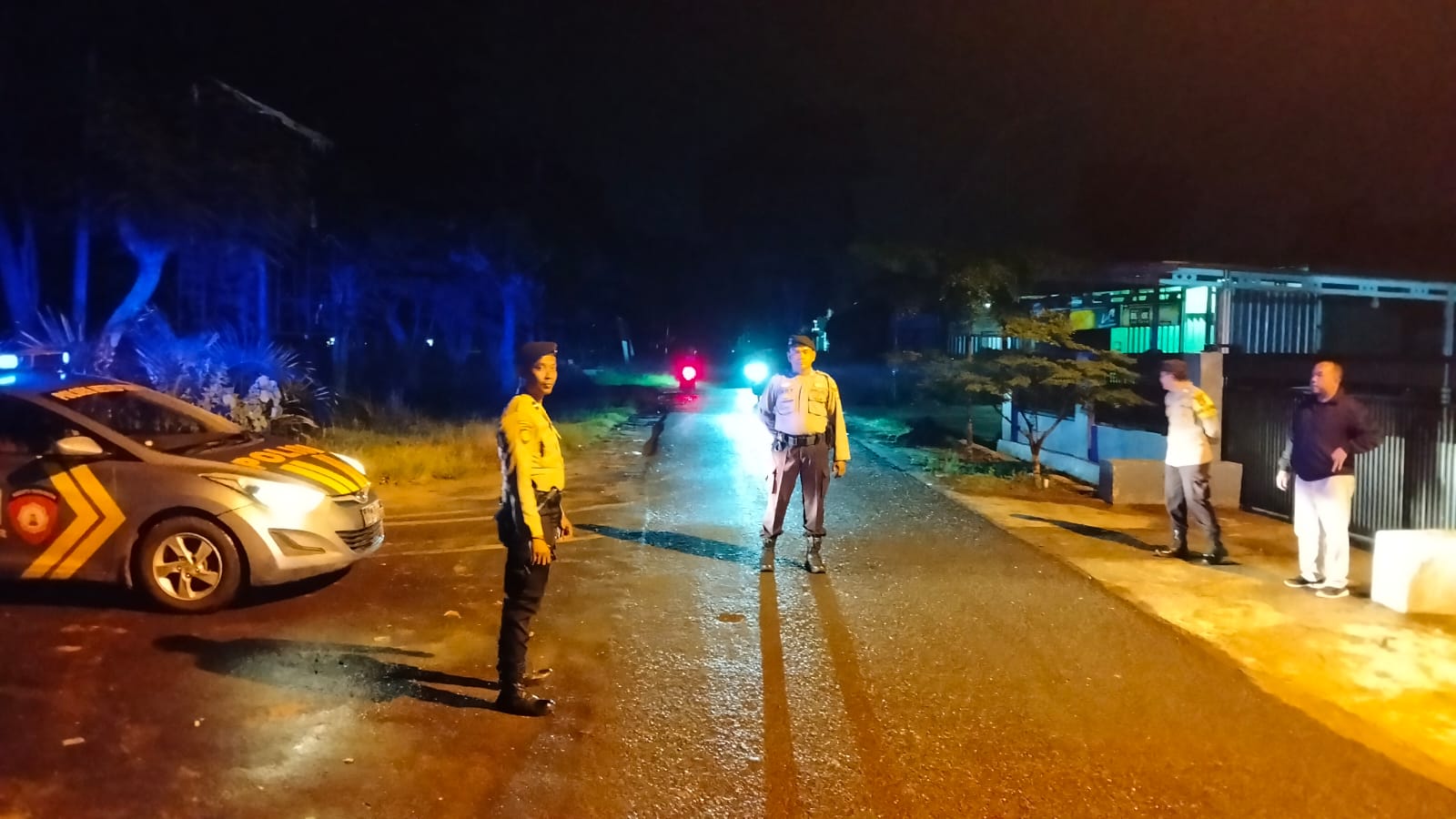 Polres Metro Patroli Dini Hari Guna Amankan Kamtibmas Kota Metro