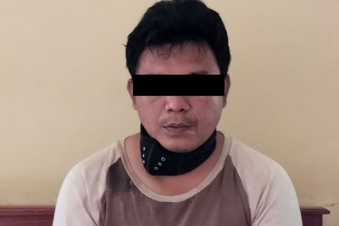 Suami Siram Air Keras Ke Istri Dan Anaknya
