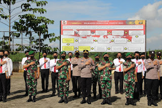 Unkap Kasus Narkotika Tiga Orang Prajurit Yonif 143/Twej, Terima Penghargaan Dari Kapolres Pesawaran