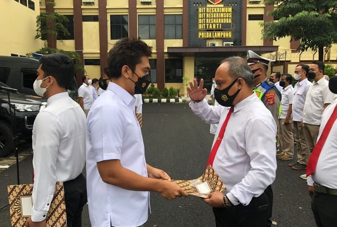 Satlantas dan Satnarkoba polres Mesuji Terima Penghargaan Dari Dir Narkoba Polda Lampung