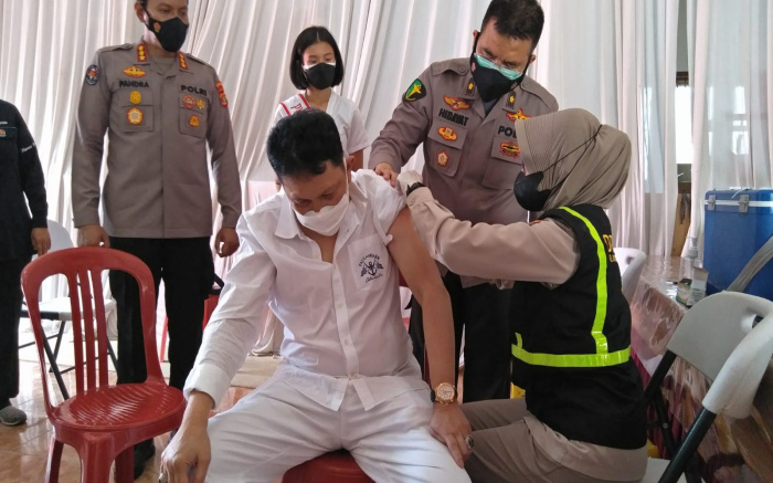 RS Bhayangkara Polda Lampung Suntikan 400 Dosis Vaksin Kedua