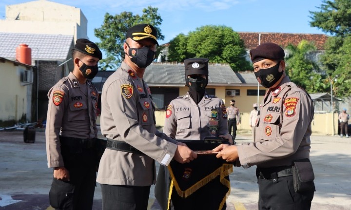 Dedikasi Tinggi Dalam Bertugas, Aiptu Mulyono Mendapatkan Penghargaan Personil Terbaik Polres Pringsewu