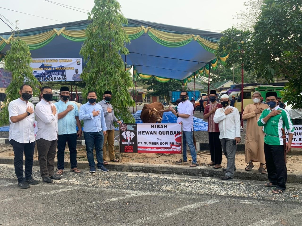 Idul Adha 1442 H, Polres Way Kanan Kurbankan 6 Ekor Sapi dan 5 Ekor Kambing
