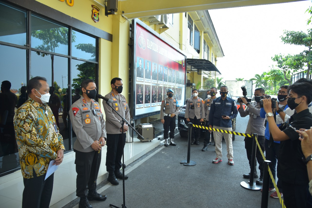 PT.PUSRI Berikan Bantuan 15,8 Ton Tabung Oksigen ke RS. Abdul Moeloek dan RS. Urip Sumoharjo