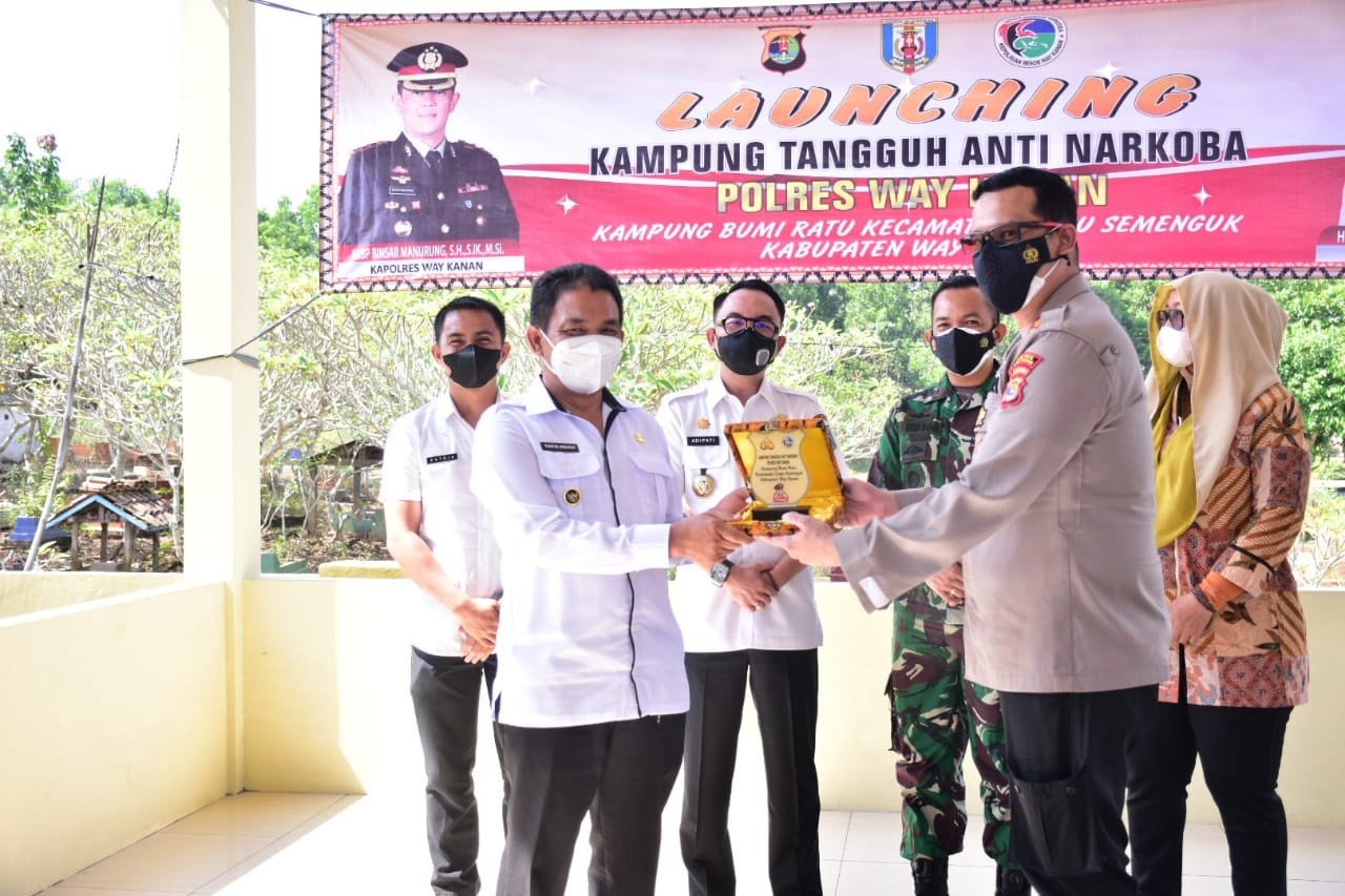 Kapolres Launching Kampung Tangguh Anti Narkoba di Way Kanan