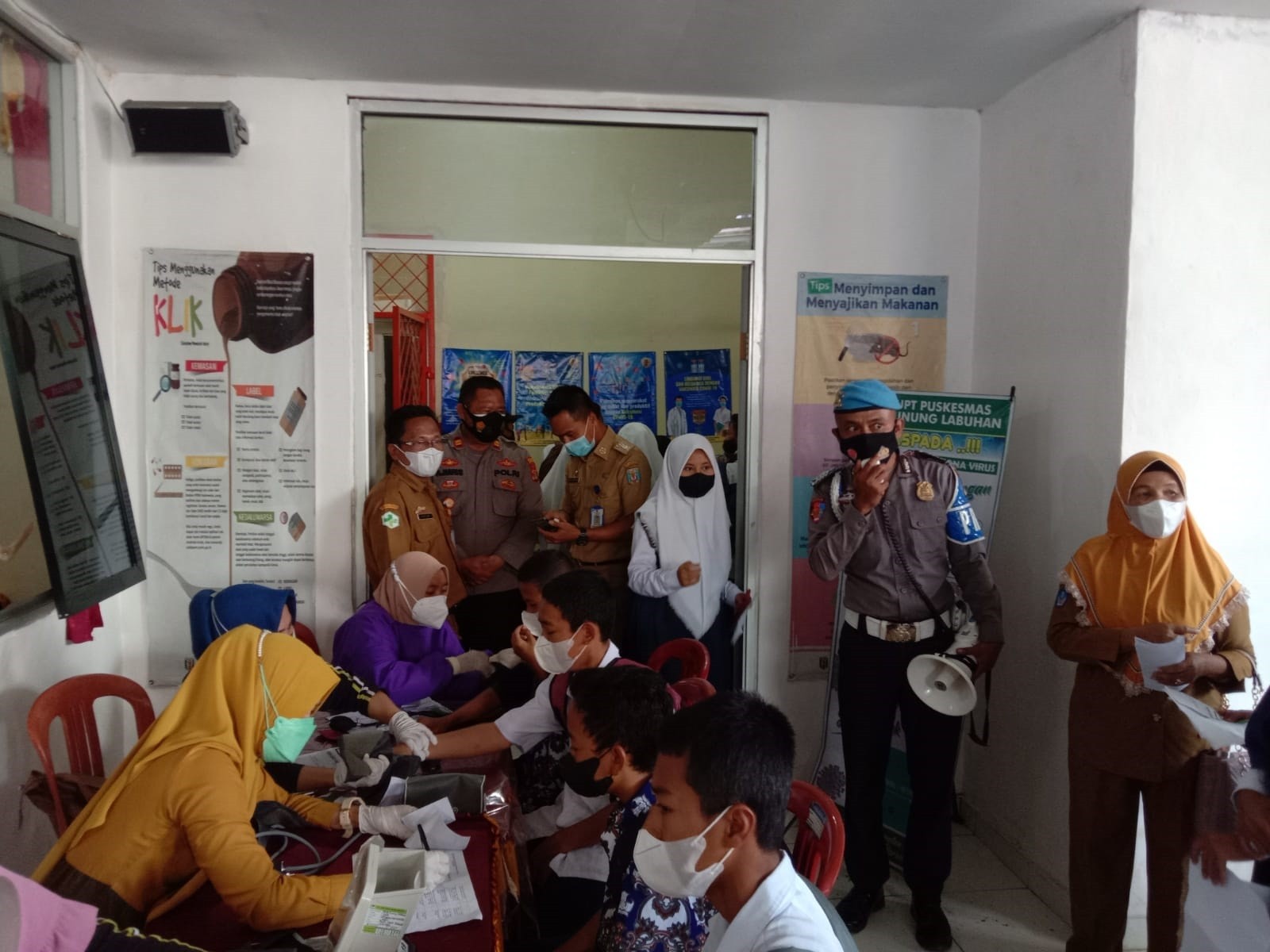 Hindari Lonjakan Kasus Pandemi Covid-19, Kapolsek Himbau Masyakarat Tetap Waspada dan Patuhi Prokes