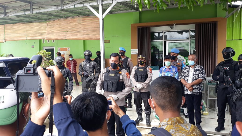 Densus 88 Antiteror Polri Kembali Amankan Ratusan Kotak Amal LAZ BM ABA di Yayasan Ishlahul Umat Lam