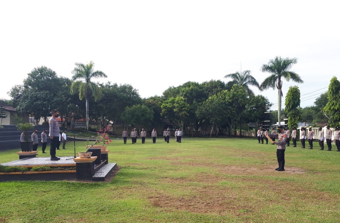 Tingkatkan Vaksinasi Covid -19 di Way Kanan, Kapolsek Jajaran Bersinergi Dengan Kepala Kampung dan U