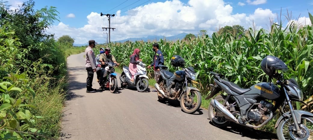 Patroli KRYD,  Polsek Banjit  Sampaikan Himbauan Kamtibmas Kepada Masyarakat 