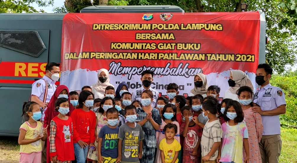 Ditreskrimum Polda Lampung Bersama Komunitas Giat Buku Ikut Andil Edukasi Masyarakat
