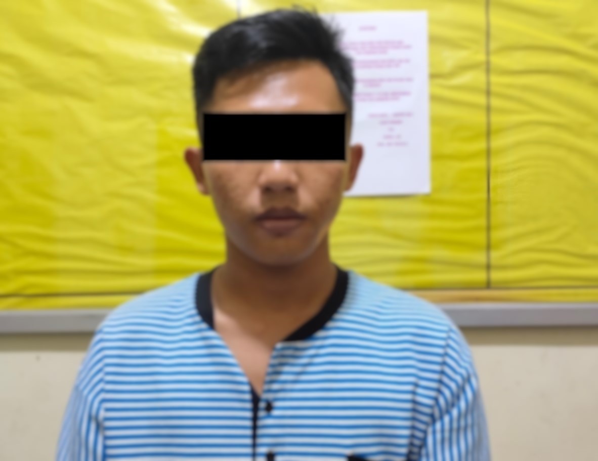 Polsek Pakuan Ratu Amankan Pelaku Curat Handphone  