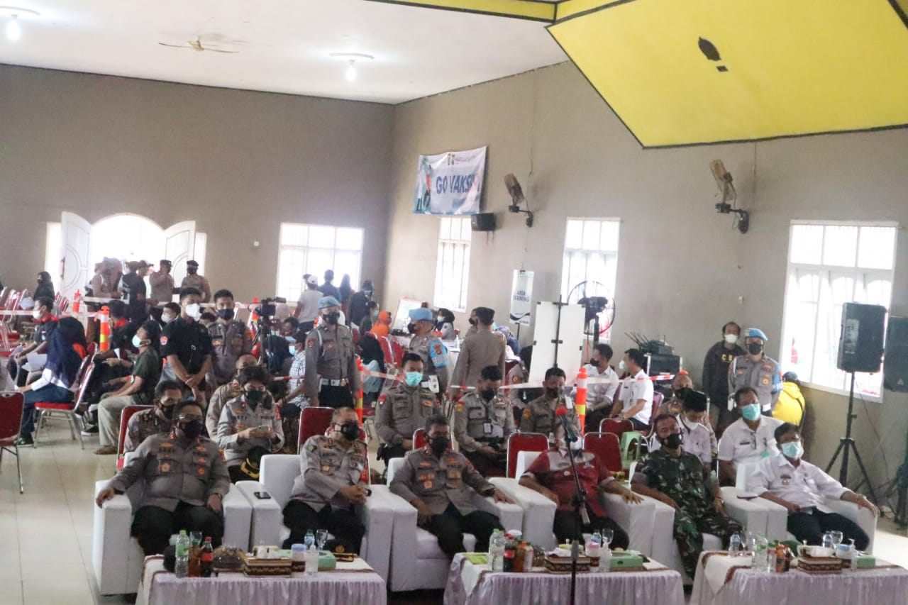 Pantau Vaksinasi Covid-19 di Lamtim, Wakapolda Minta Semua Pihak Bersinergi