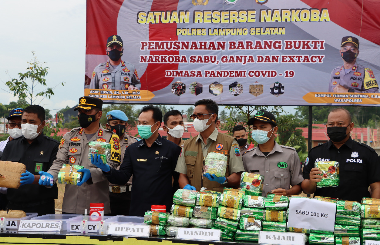 Polres Lampung Selatan Musnahkan Narkoba Senilai 200 Milyar Lebih