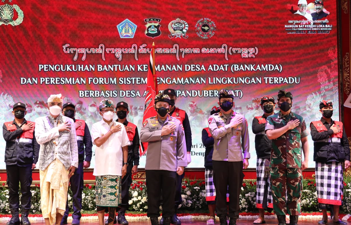 Jaga Kekayaan Desa Adat di Bali, Kapolri Kukuhkan Bankamda dan Sipandu Beradat