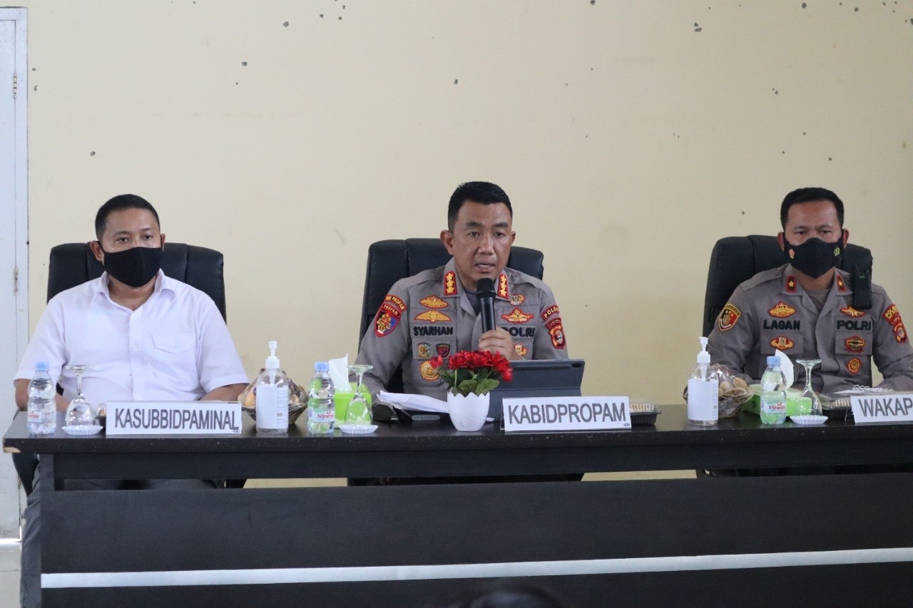 Kabid Propam Polda Lampung Berikan Pembinaan di Polres Way Kanan 
