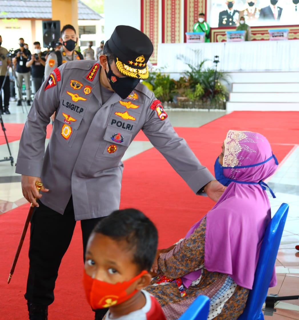 Tinjau Vaksinasi dan Lokasi Isoter, Kapolri Minta Forkopimda Babel Perkuat Pencegahan Lonjakan Covid