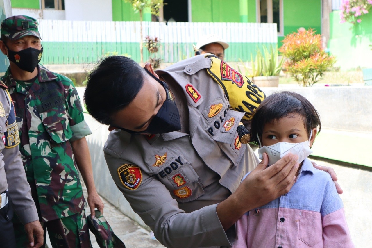 Vaksin Merdeka di Way Kanan,  Kapolri Tekankan Jajaran Bersinergi Dengan Stakeholder