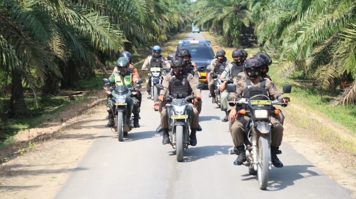 Danyon B Pelopor Tingkatkan Patroli Sinergitas dan Sambang di Kampung Anak Tuha