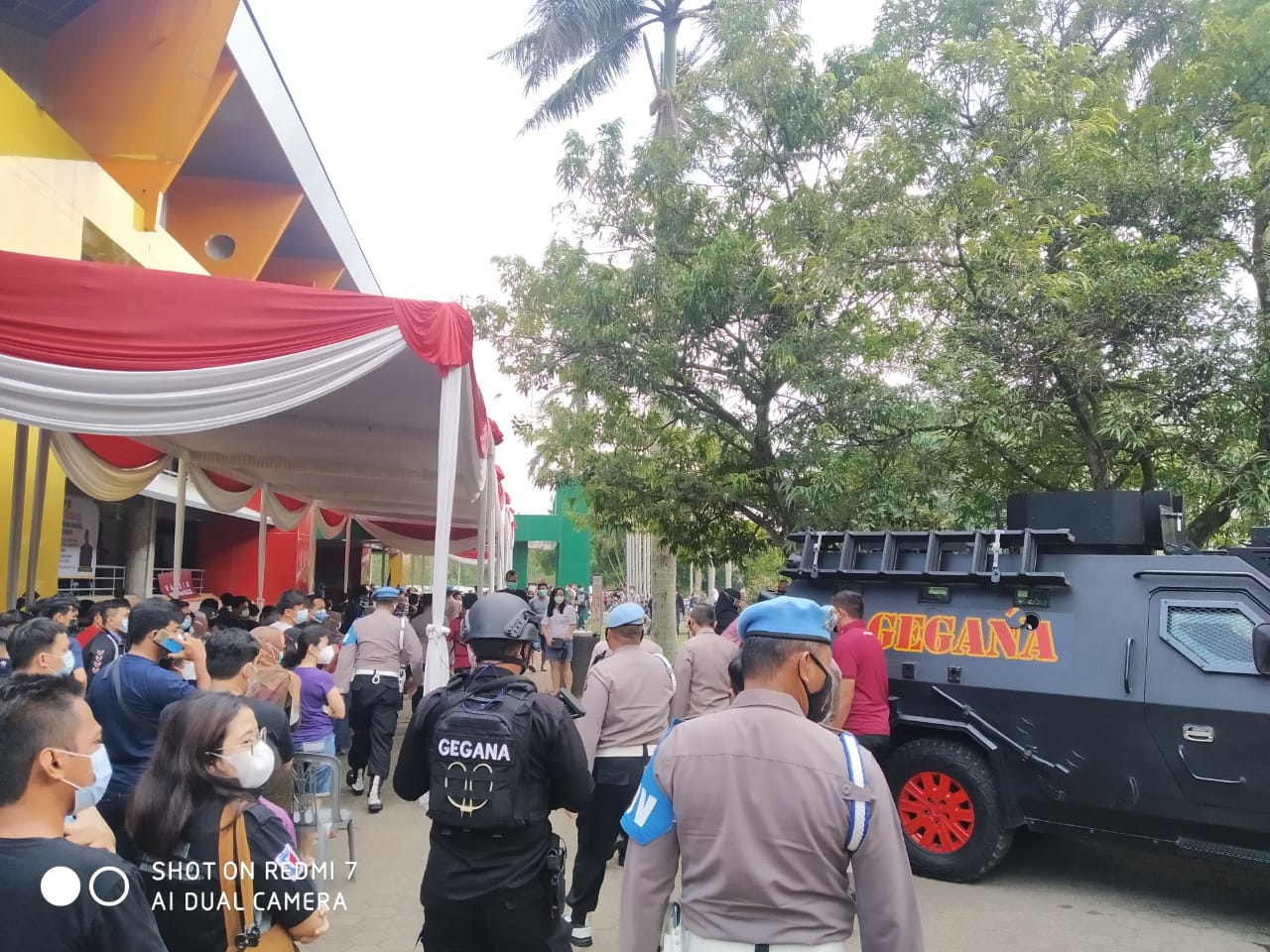 KBR Lampung Sterilkan GSG Unversitas Lampung dalam rangka Vaksinasi Masal