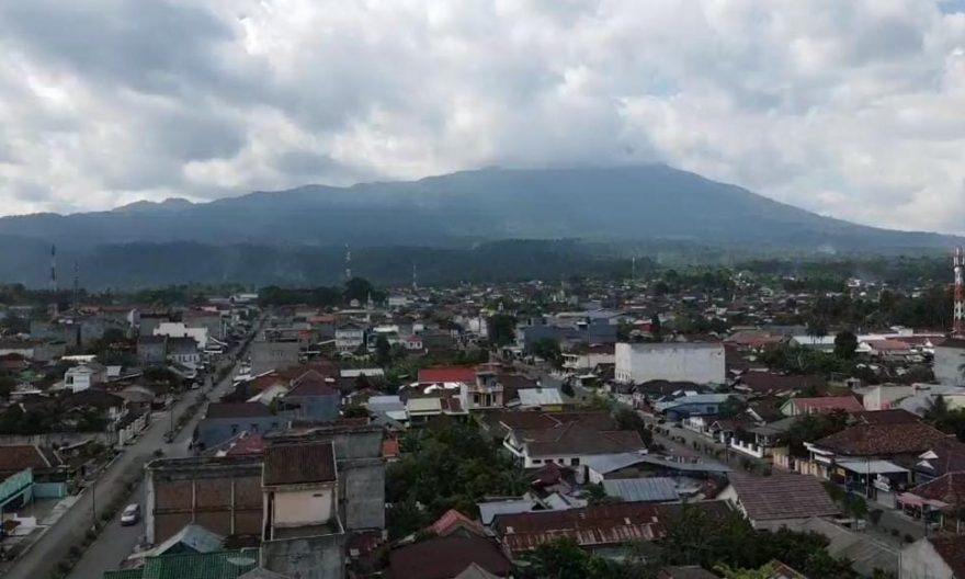 Gunakan Drone, Polres Tanggamus Pantau Wilayah Pasca Gempa