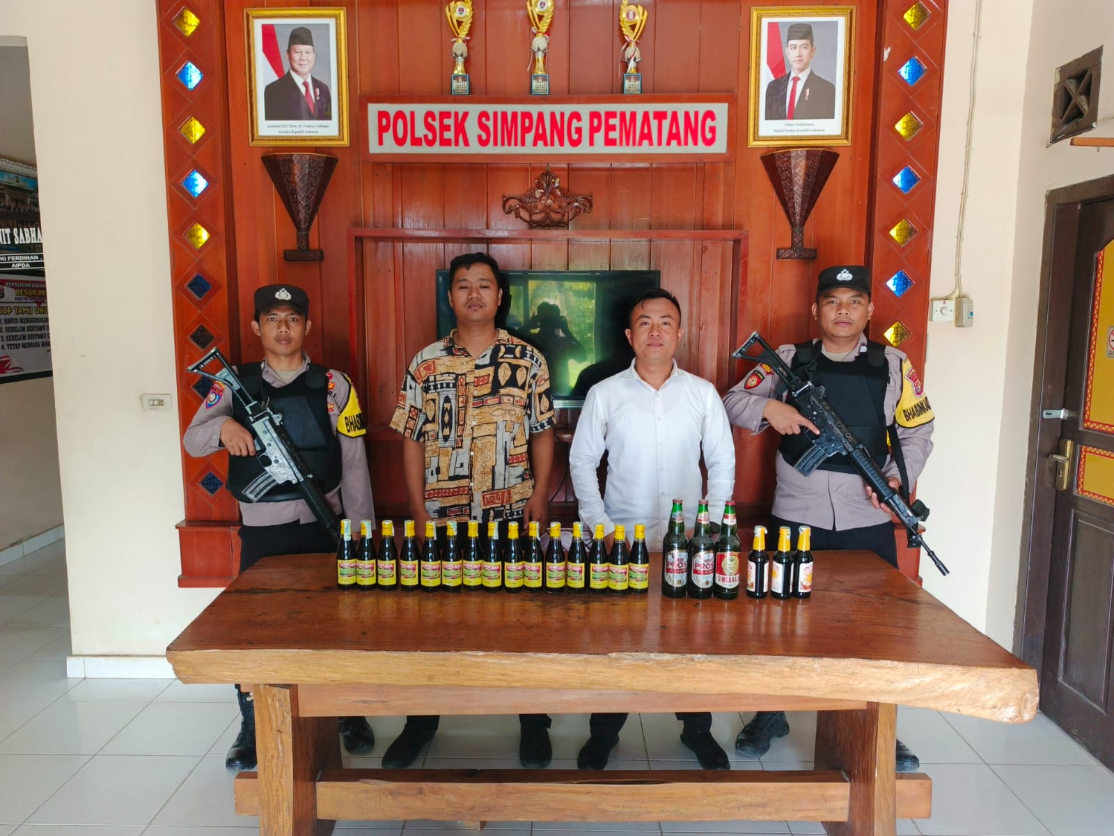 Polsek Simpang Pematang Ungkap TO Barang dalam Operasi Cempaka Krakatau 2025, Gelar Razia dan Binluh Peredaran Miras