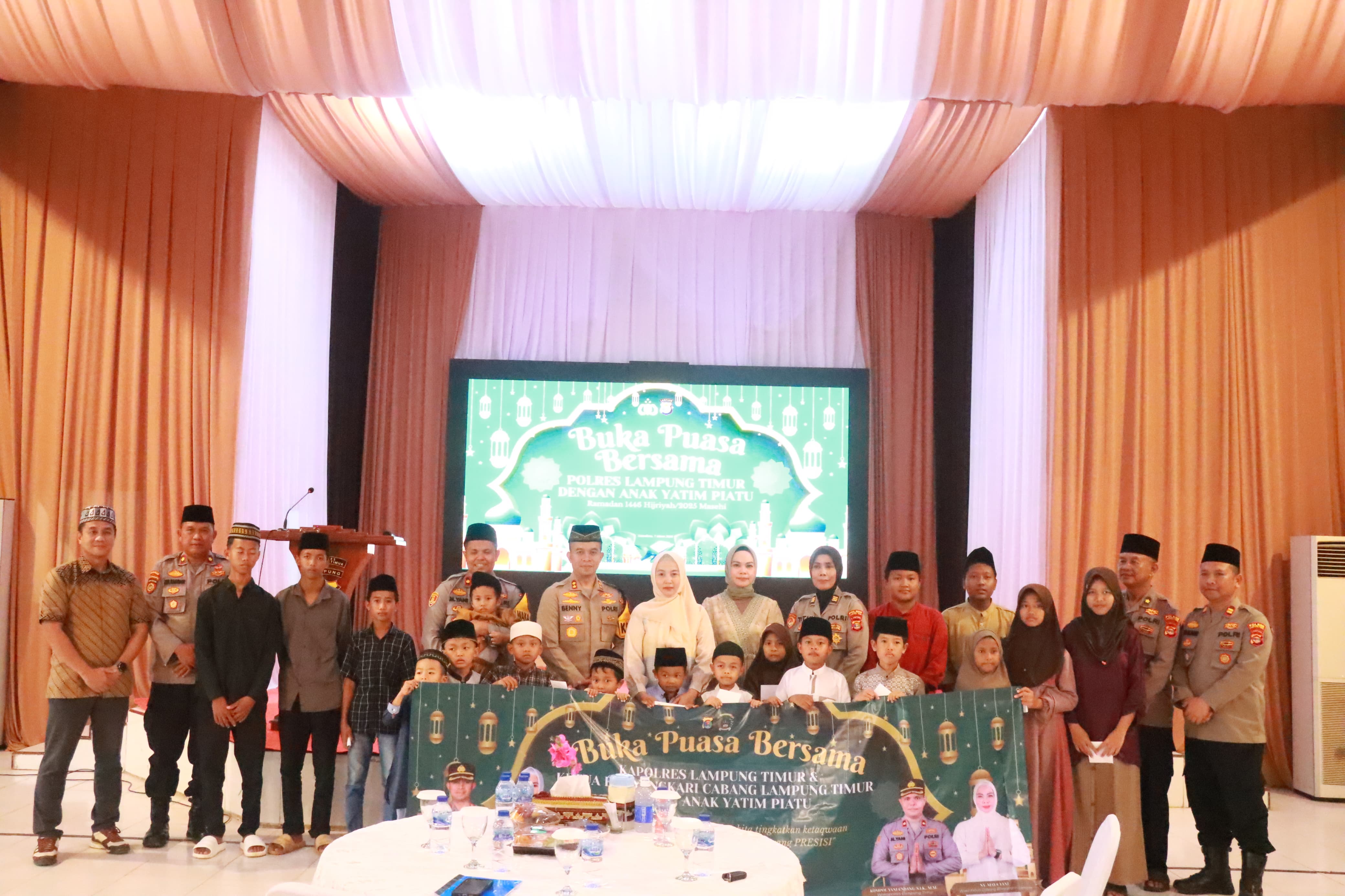 Polres Lampung Timur Gelar Buka Puasa Bersama dan Santunan Anak Yatim