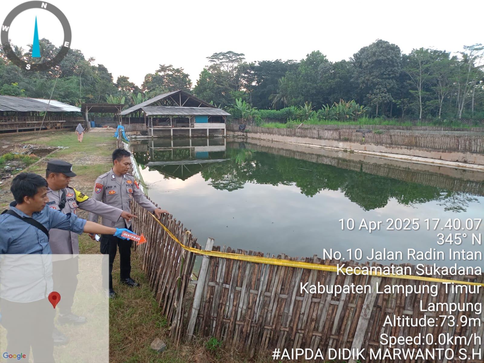 Polisi Evakuasi Dua Anak Yang Tenggelam di Kolam Ikan Pesantren
