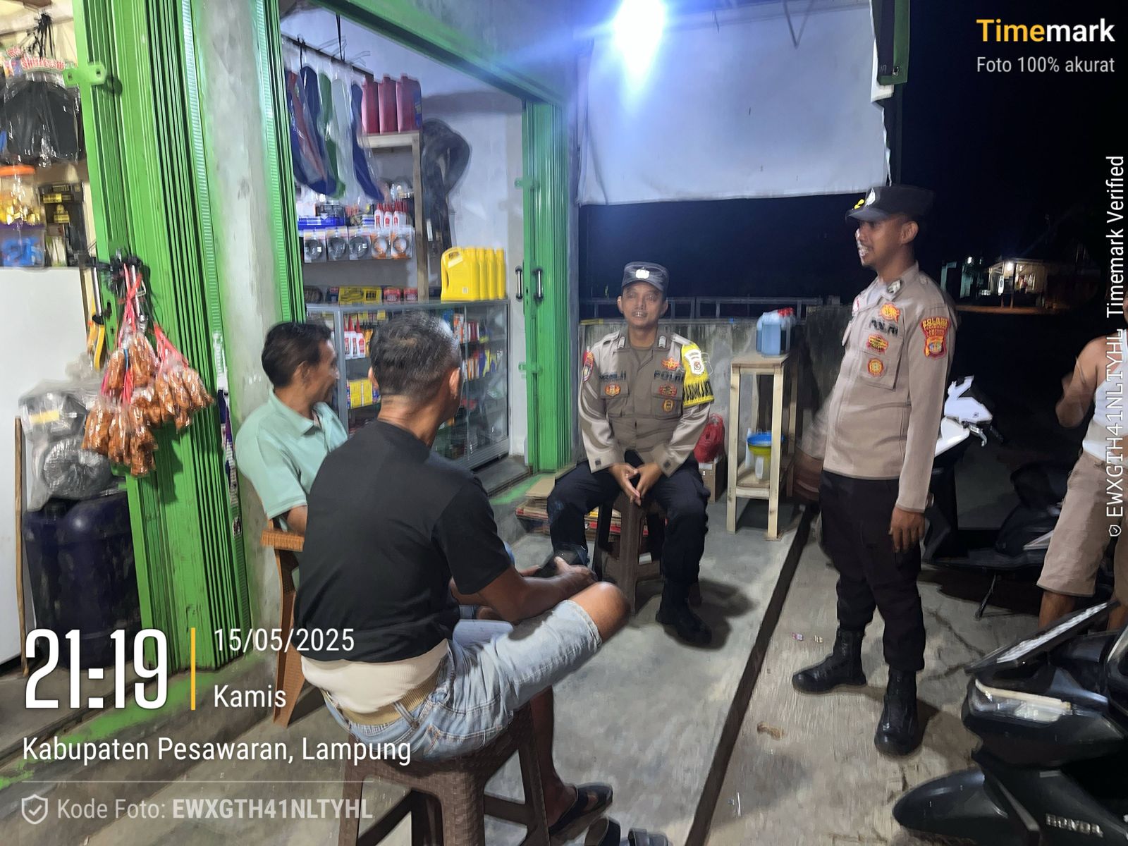 Polsek Padang Cermin Sisir Jalur Rawan Way Ratai, Pastikan Keamanan Masyarakat di Malam Hari