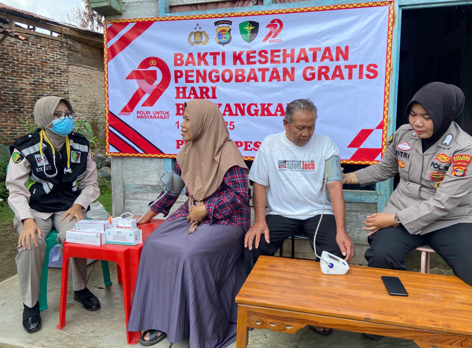 Jelang Hari Bhayangkara ke-79, Polres Pesawaran Hadirkan Layanan Kesehatan Gratis untuk Masyarakat
