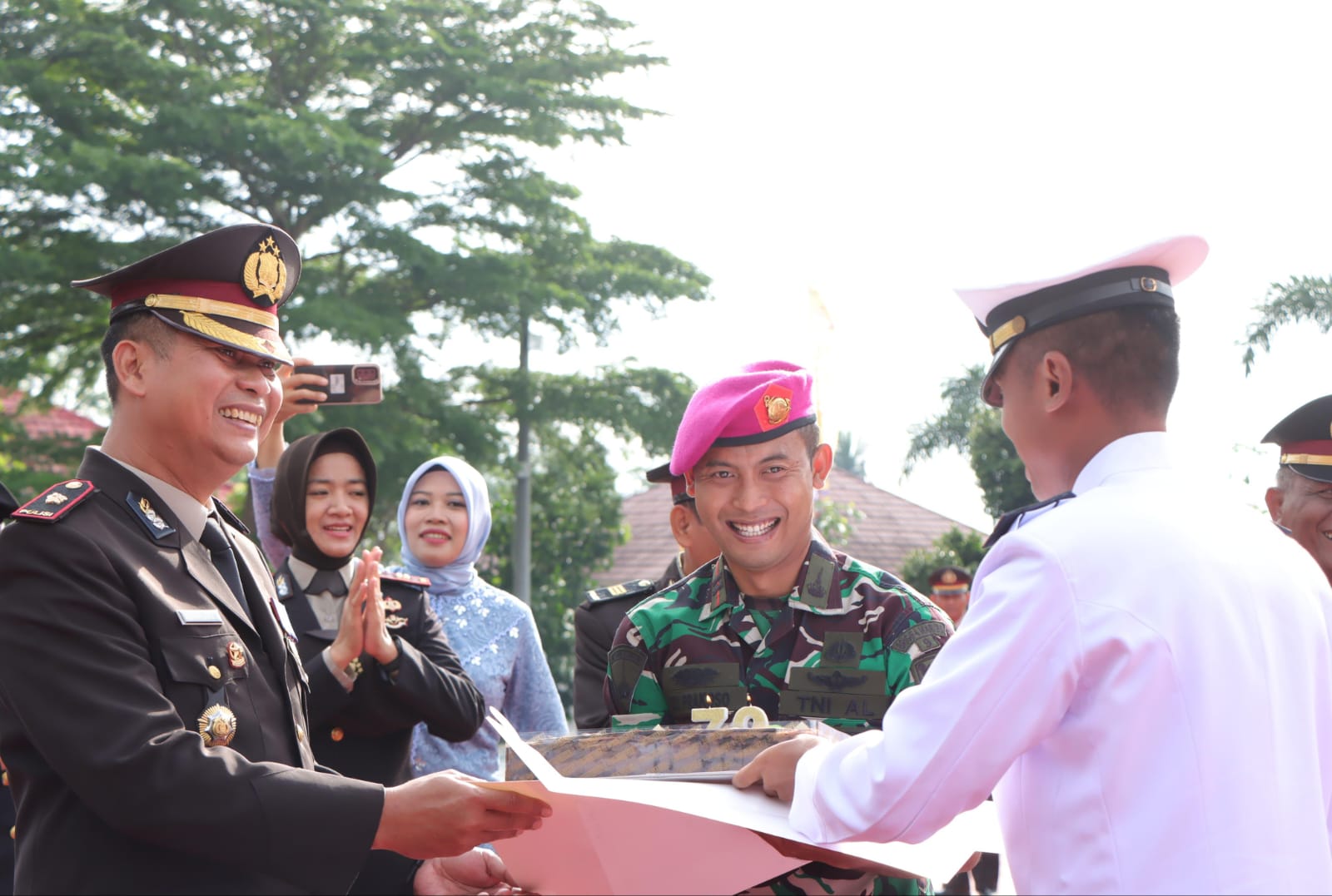 Brigif 4 Marinir Beri Surprise Hari Bhayangkara ke-79 untuk Polres Pesawaran, Sinergitas TNI-Polri Makin Solid