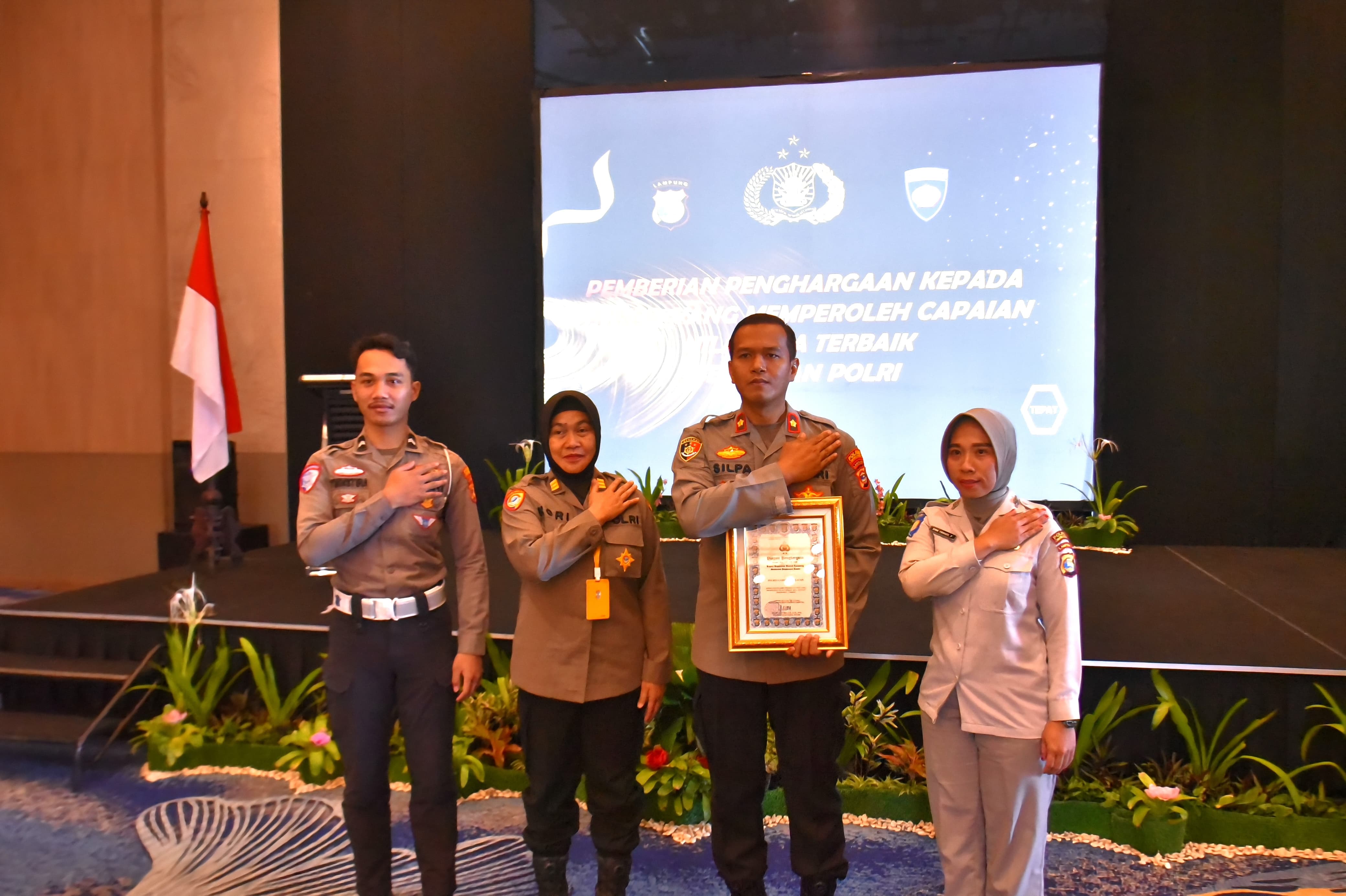 Polres Lampung Selatan Raih Penghargaan IKPA Terbaik dari Kapolda, Wakapolres Hadiri Penganugerahan di Hotel Santika