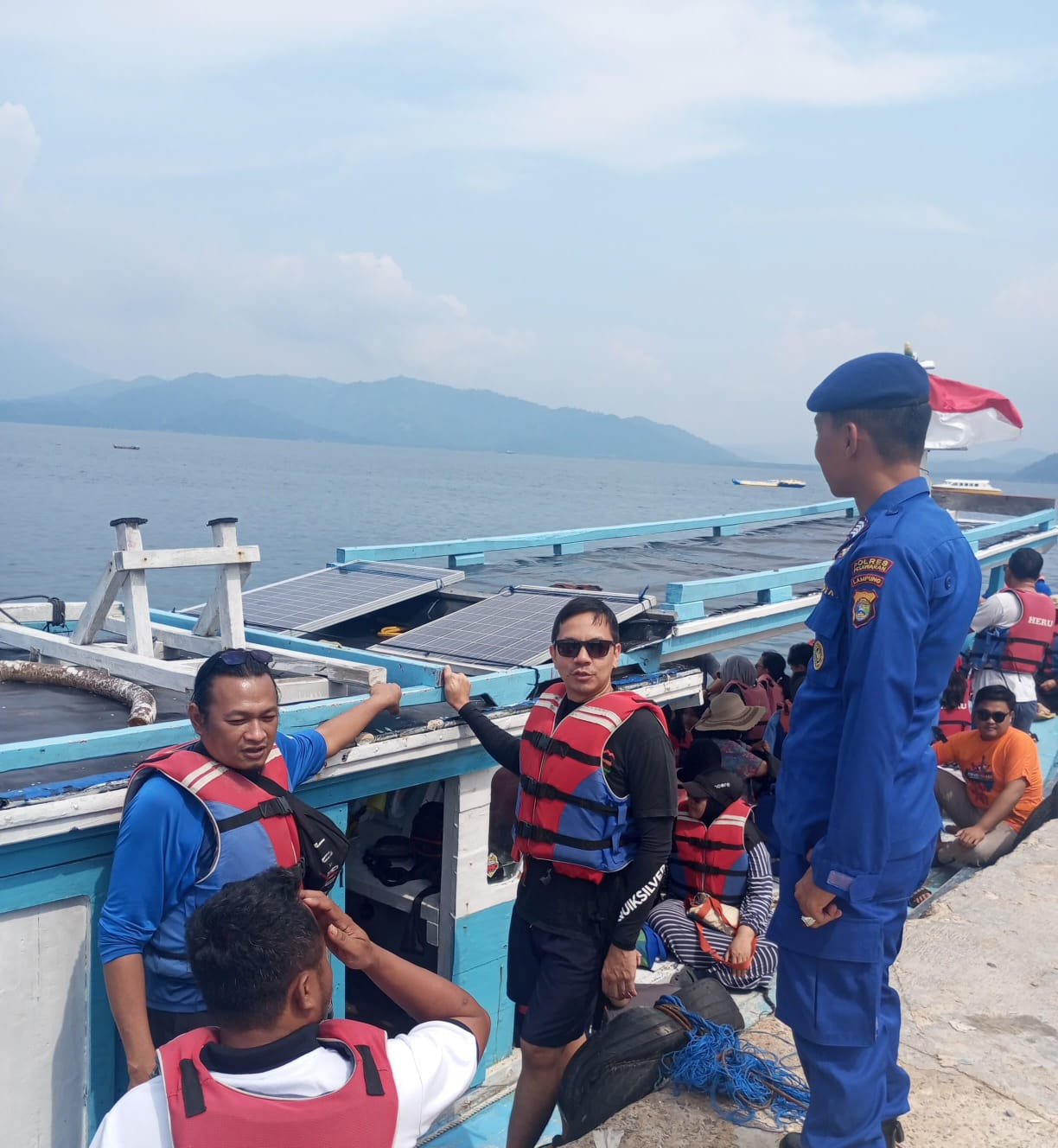 Sat Polairud Polres Pesawaran Edukasi Keselamatan Pelayaran di Wilayah Perairan Pesawaran