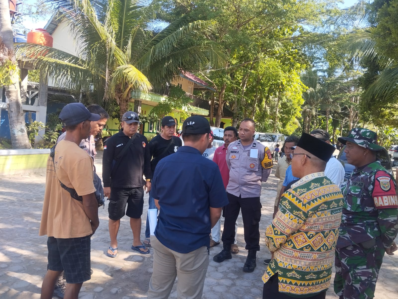Polsek Padang Cermin Sosialisasikan Bahaya Bom Ikan ke Warga Pesisir, Tegaskan Komitmen Jaga Ekosistem Laut