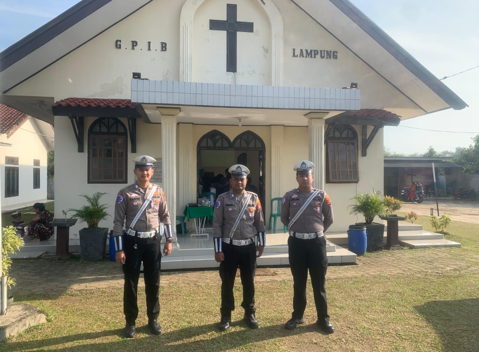 Satlantas Polres Pesawaran Gelar Pengamanan Ibadah di GPIB Imanuel