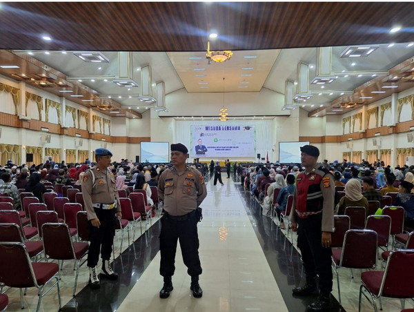 Polres Pesawaran Hadirkan Rasa Aman pada Wisuda STIT Pringsewu 2025 Lewat Patroli Presisi