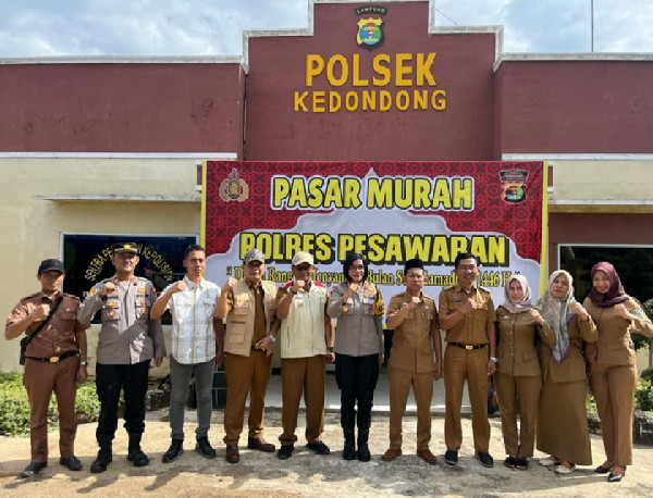 Pasar Murah di Kedondong, Kapolres Pesawaran: "Kami Hadir untuk Meringankan Beban Warga"