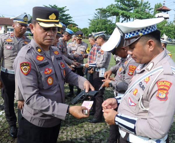 Secara Berkala, PJU Polres Lampung Utara Pengecekan Senpi Dinas