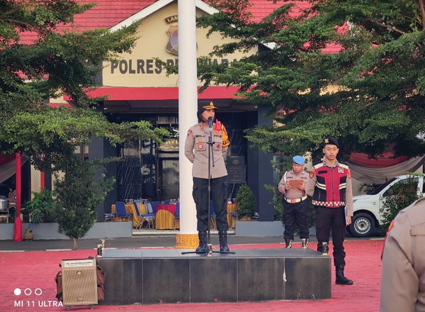 Kapolres Pesawaran Pimpin Apel Siaga Malam Takbir dan Berbuka Puasa Bersama, Pererat Sinergitas TNI-Polri Menyambut Idul Fitri 1446 Hijriah