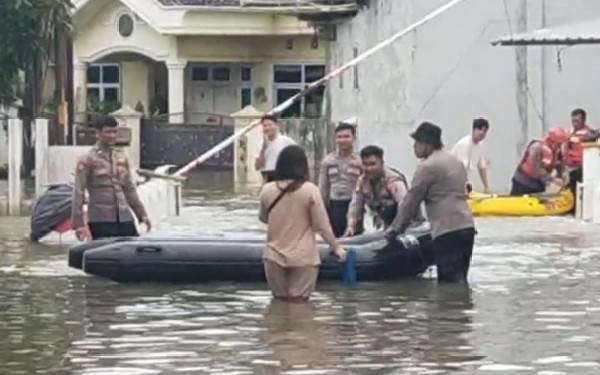 Polda Lampung Pastikan Keamanan Rumah Warga Terdampak Banjir Tetap Terjaga