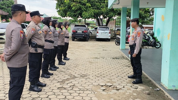 Polri Kawal Demokrasi, Pamatwil Tinjau Kesiapan Logistik PSU Di PPK Gedong Tataan