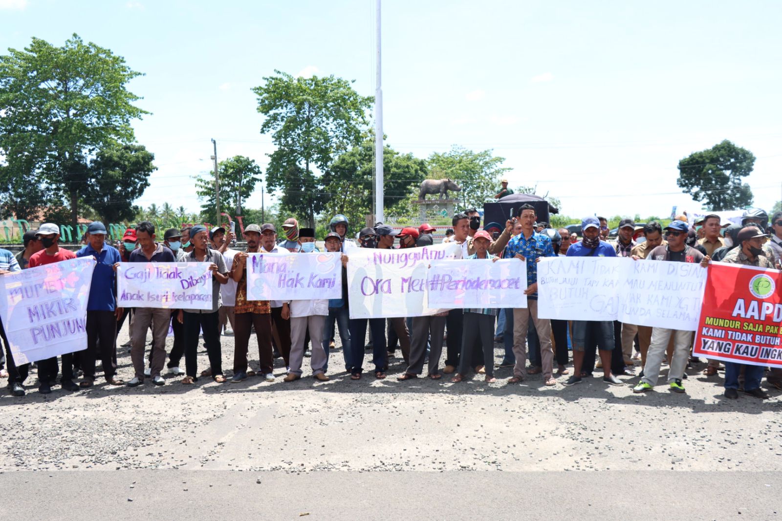 Polres Lampung Timur Amankan Unjuk Rasa Di Kantor Bupati Kabupaten Lampung Timur