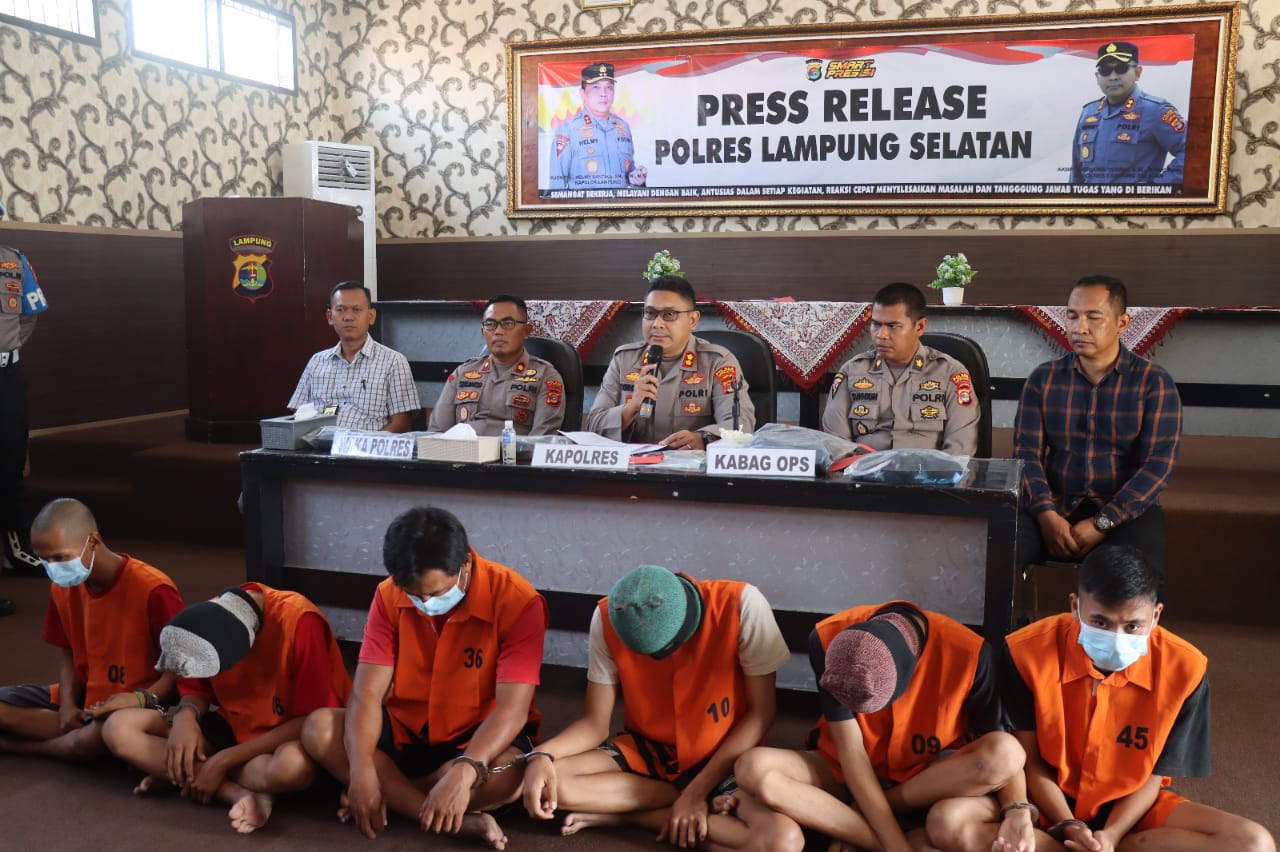 Empat pelaku pengeroyokan hingga meninggal dunia, di tangkap Polres Lampung Selatan