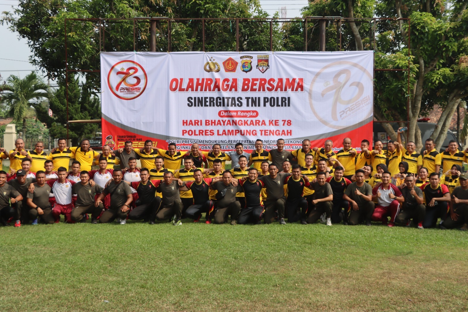 Wujud Sinergitas, TNI – Polri di Lampung Tengah Gelar Olah Raga Bersama Hingga Fun Game Dalam Menyambut Hari Bhayangkara Ke-78