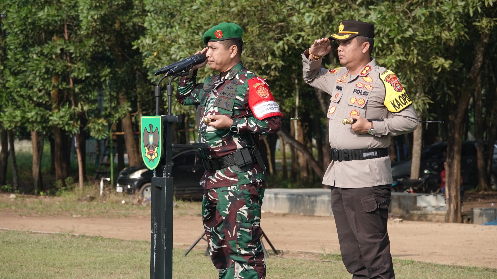 Dandim 0411/KM Bersama Kapolres Lampung Tengah Pimpin Apel Gabungan Kesiapan Pengamanan Jelang Kunker Presiden RI ke Lampung