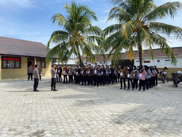 Polres Pesisir Barat mengumumkan Rikmin tahap 1 penerimaan Polri