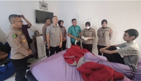 Sultan Sudah Jalani Operasi Penyambungan Saluran Makan