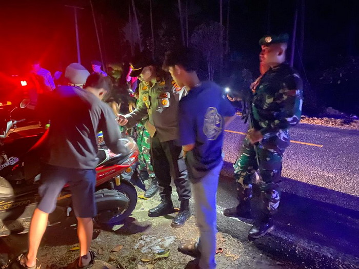 Patroli Gabungan Sebagai Wujud Sinergitas TNI - Polri di wilayah hukum Polres Pesisir Barat